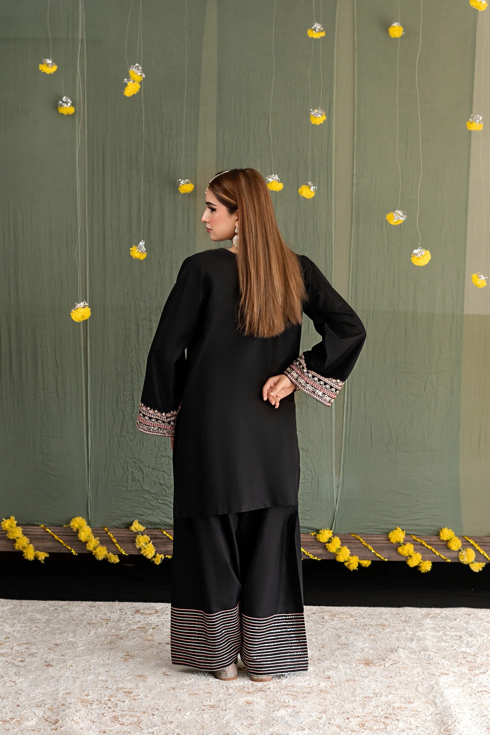 (Unstitched 2 piece)TAURUS